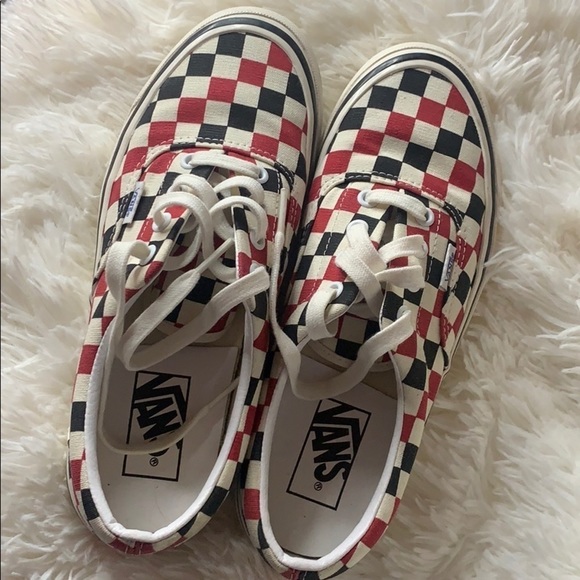 ♥️PRE-LOVED♥️1980's Vintage Checkered Vans - Picture 1 of 4